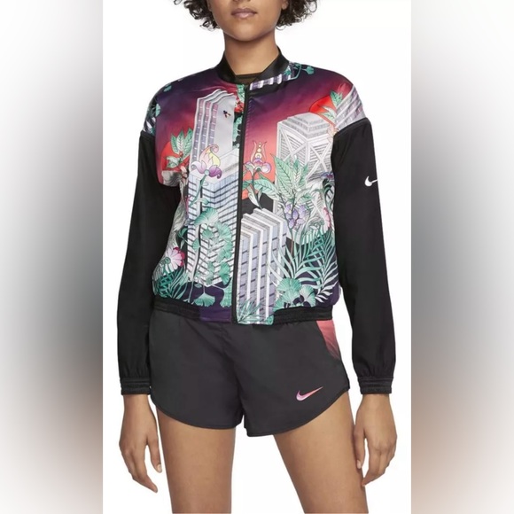 RARE NIKE REVERSIBLE JAPANESE GRAPHIC RUNNING BOMBER JACKET CJ4976-010 WOMEN S - Picture 1 of 14